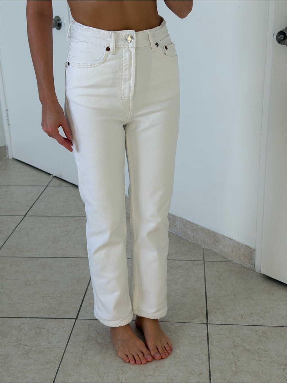 Zara White Straight-Leg Women's Jeans